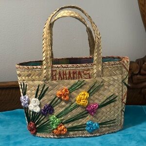 Vintage Bahamas Straw Woven Summer Flower Purse/Bag